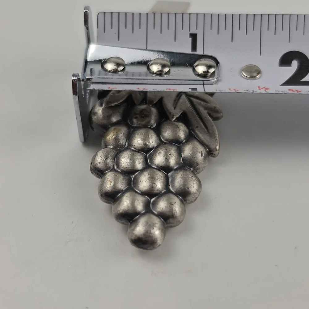 Metalla Prodyne Pewter Grape Cluster Tablecloth Weights Set of 4 New